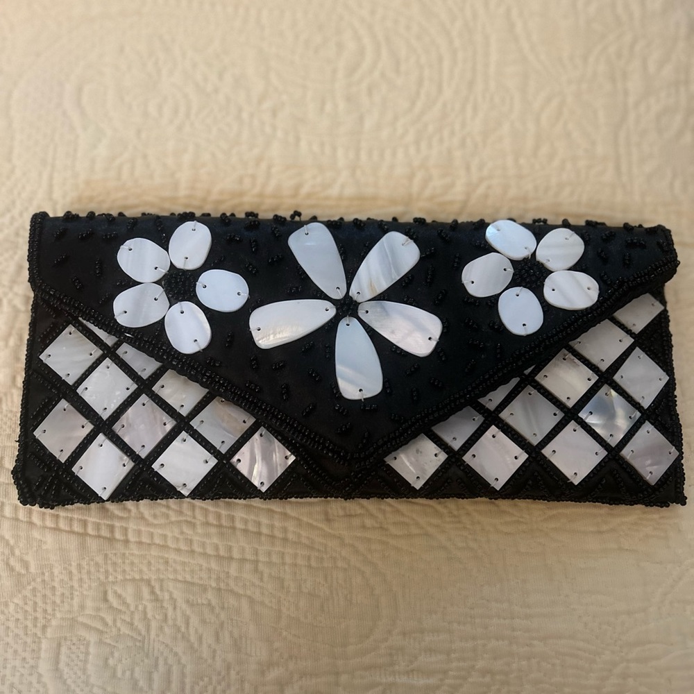 Mad by Design Vintage clutch NWT